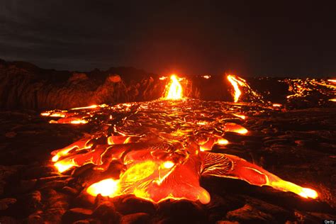 Is lava as hot as fire?