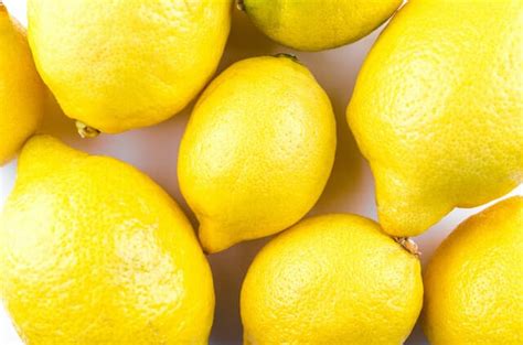 Is lemon good or bad for hair?