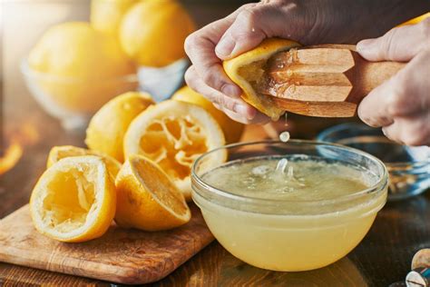 Is lemon harmful for hair?