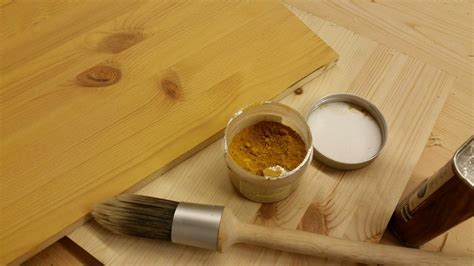 Is linseed oil toxic paint?