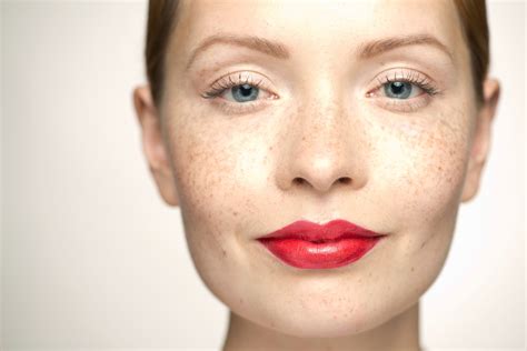 Is lipstick toxic to skin?