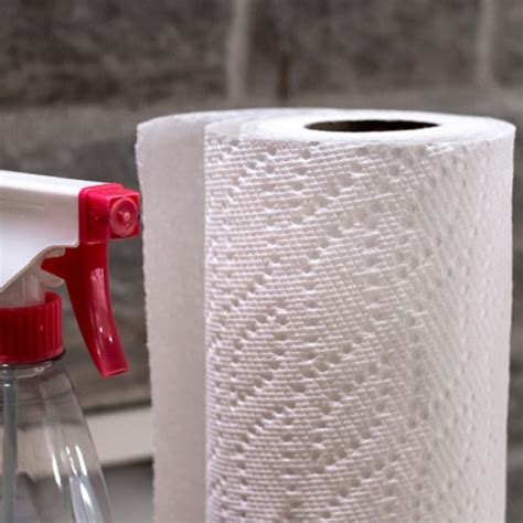 Is microfiber better than paper towels for cleaning windows?