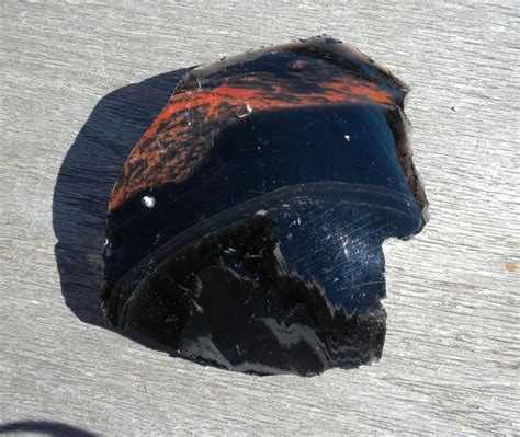 Is obsidian cold to touch?