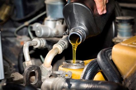 Is oil dirty after oil change?