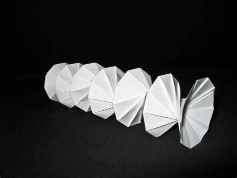 Is origami a problem solving?