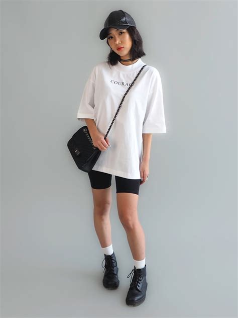 Is oversized T shirt a trend?