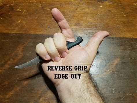 Is reverse grip knife good?