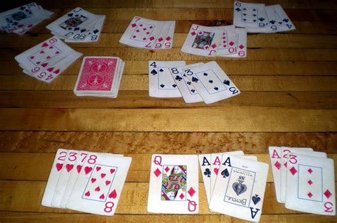 Is rummy 5 or 7 cards?