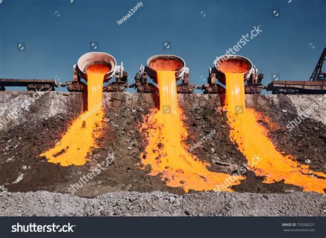 Is slag molten iron?