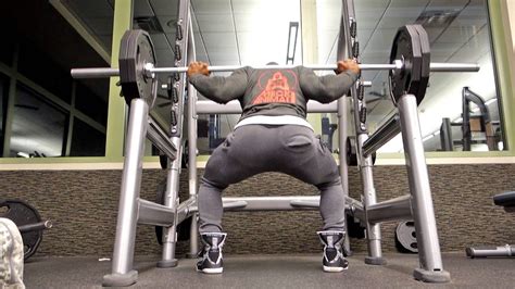 Is squatting 225 respectable?