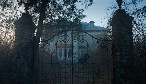 Is the Gates mansion in Wednesday real?