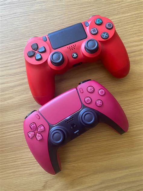 Is the PS5 controller red?