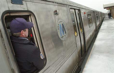 Is the Staten Island Railway 24 hours?