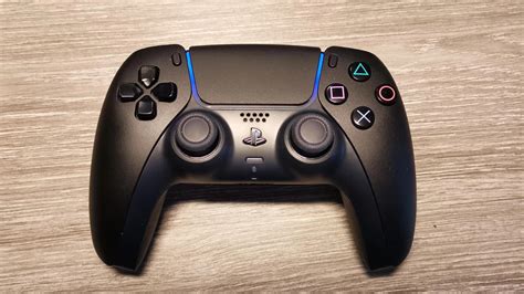 Is the black PS5 controller smaller?