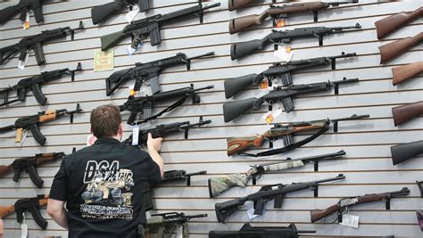 Is there a limit to how many guns you can own in Florida?