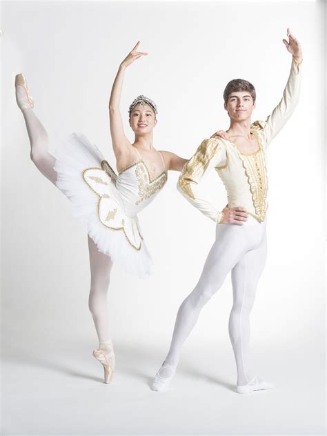 Is there a male version of ballerina?