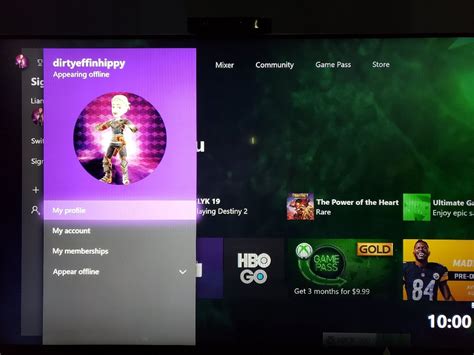 Is there a way to see if someone is appearing offline on Xbox?