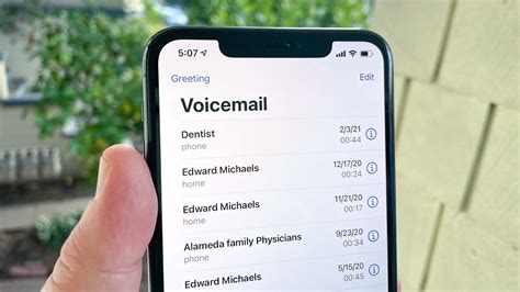 Is there a way to send voicemails from iPhone?