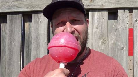 Is there a world record for licking lollipops?