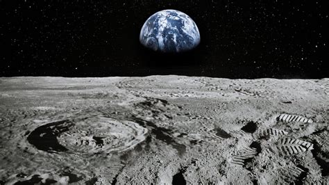 Is there any oxygen on moon?