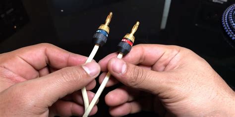 Is thicker wire better for antenna?