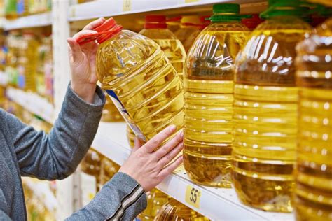 Is vegetable oil biodegradable?