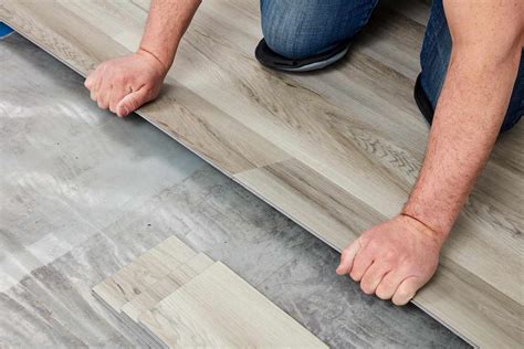Is vinyl flooring good for humidity?