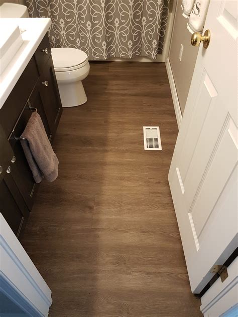 Is vinyl plank good for bathrooms?