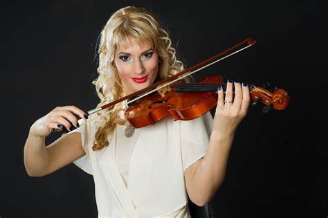 Is violin a feminine instrument?
