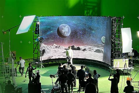 Is virtual production LED wall better than green screen?