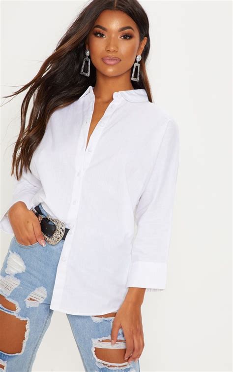 Is white shirt in fashion?