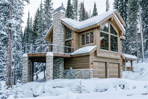 Is wood better for cold climates?