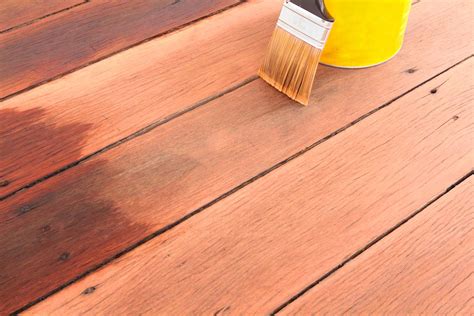 Is wood stain carcinogenic?