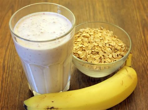 Should I blend a banana in my protein shake?