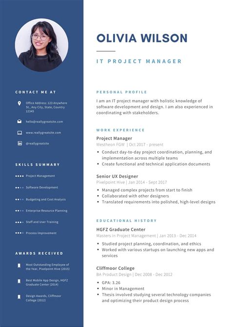 Should I make my resume on Canva or Word?