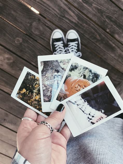 Should I shake Polaroid pictures?