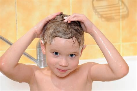 Should a 13 year old shower every day?