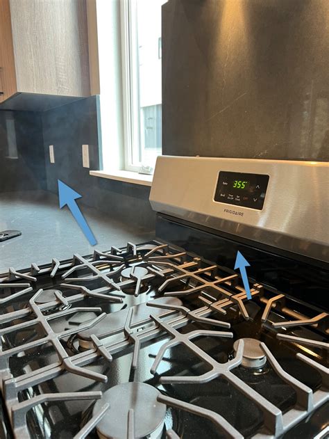 Should a new oven smell like burning?