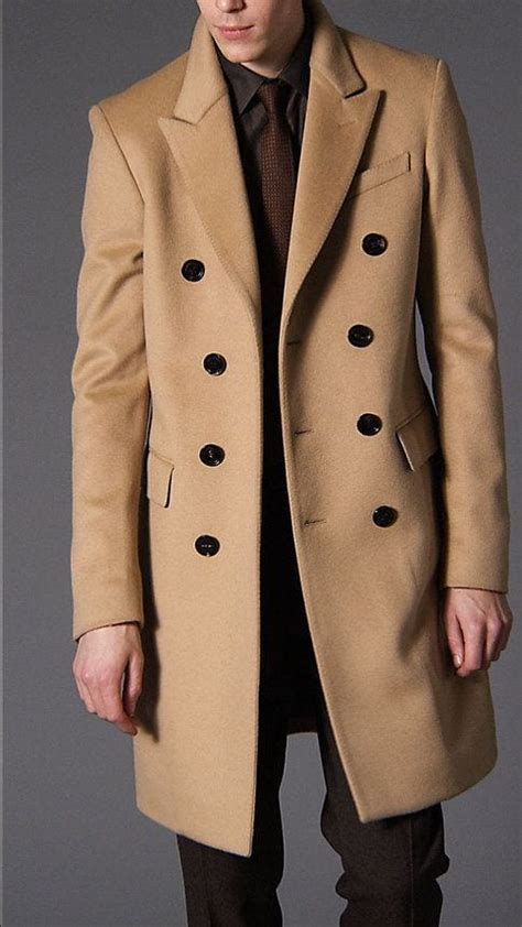 Should a trench coat be oversized?