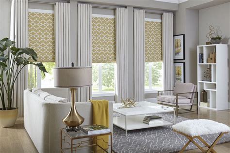 Should blinds and curtains be the same colour?