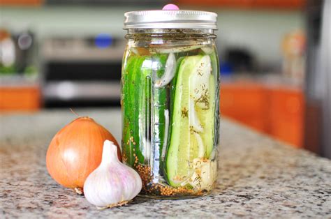 Should fermented pickles be fizzy?