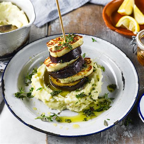 Should halloumi be soaked?