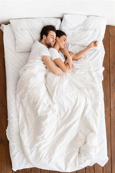 Should married couples sleep together every night?