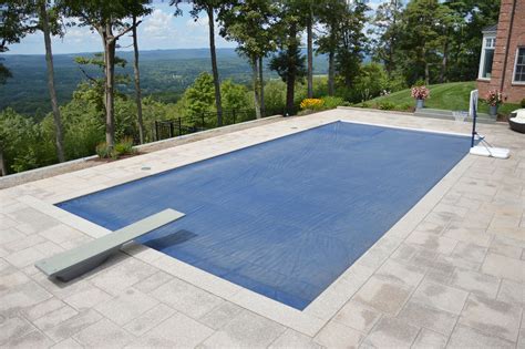 Should pool cover touch water?