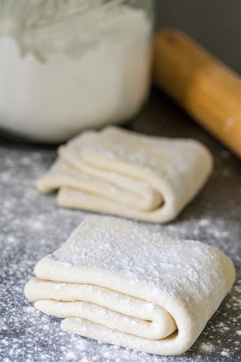 Should puff pastry be cold before baking?