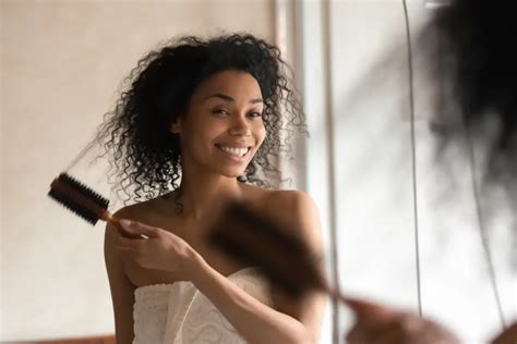 Should you comb curly hair everyday?