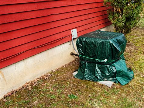 Should you cover your generator in the winter?