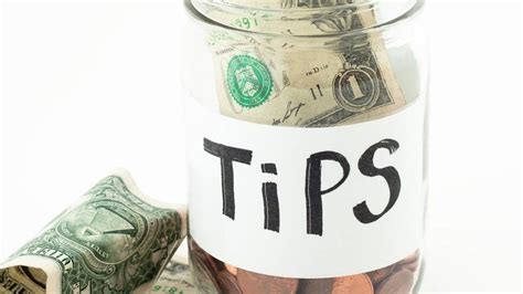 Should you tip 10% or 15%?