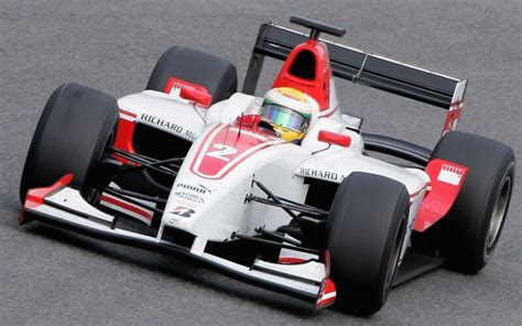 Was Lewis Hamilton in F2?