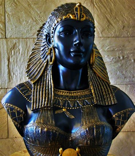 Were Cleopatra's eyes blue?